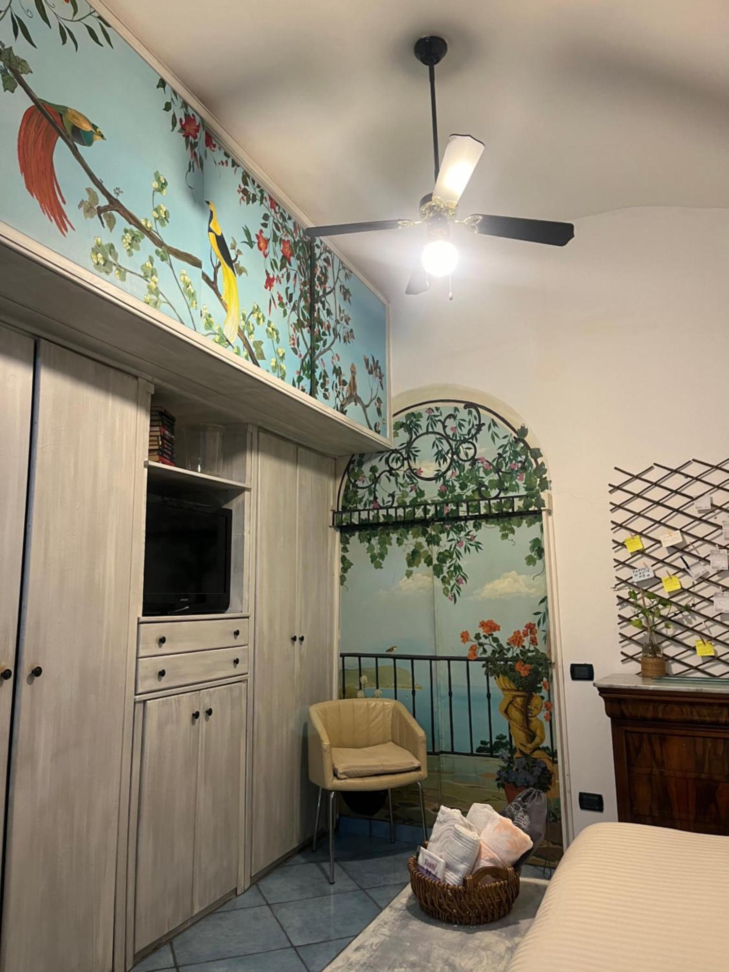 Appartement Mari Mari à Naples Extérieur photo